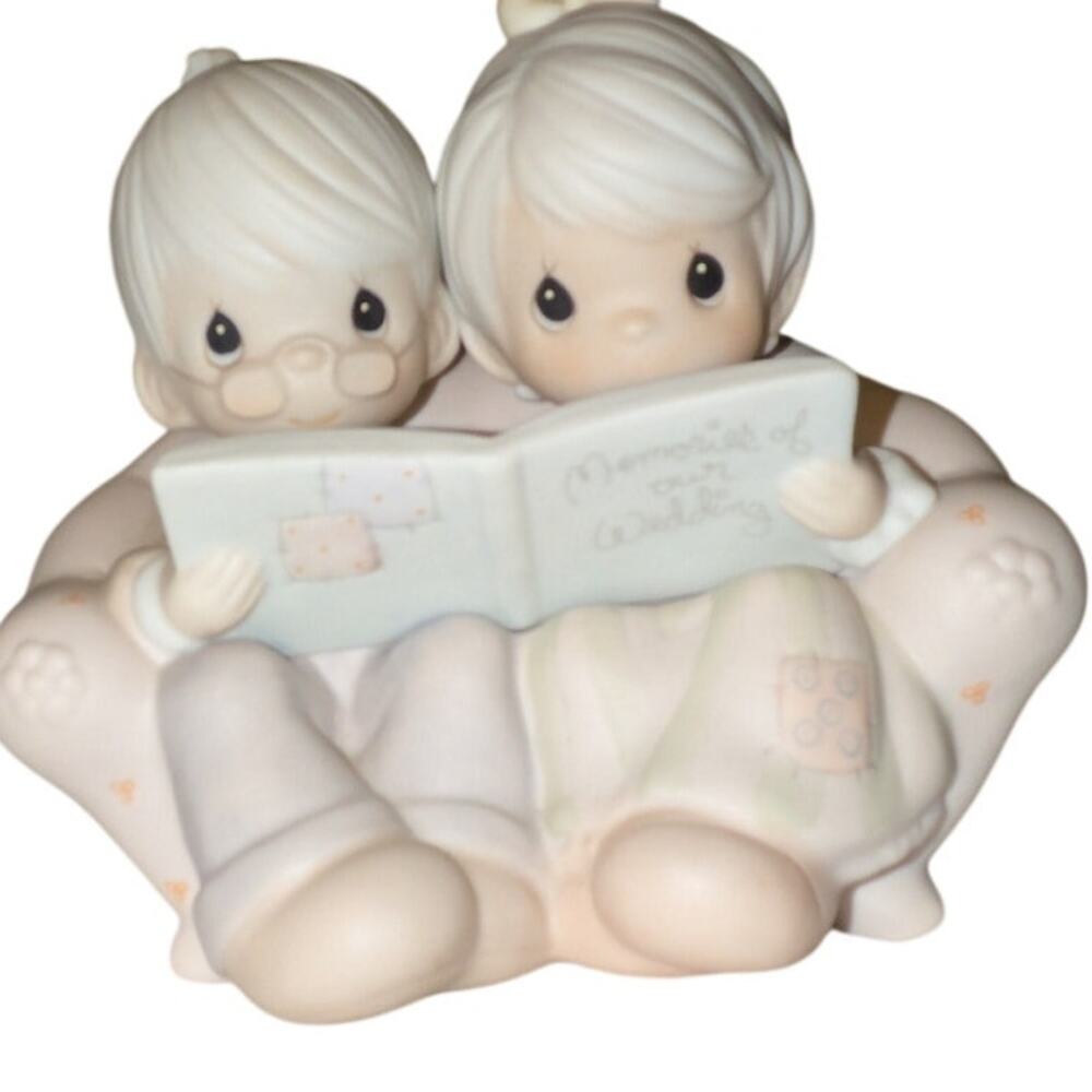 Precious Moments Precious Memories Figurine